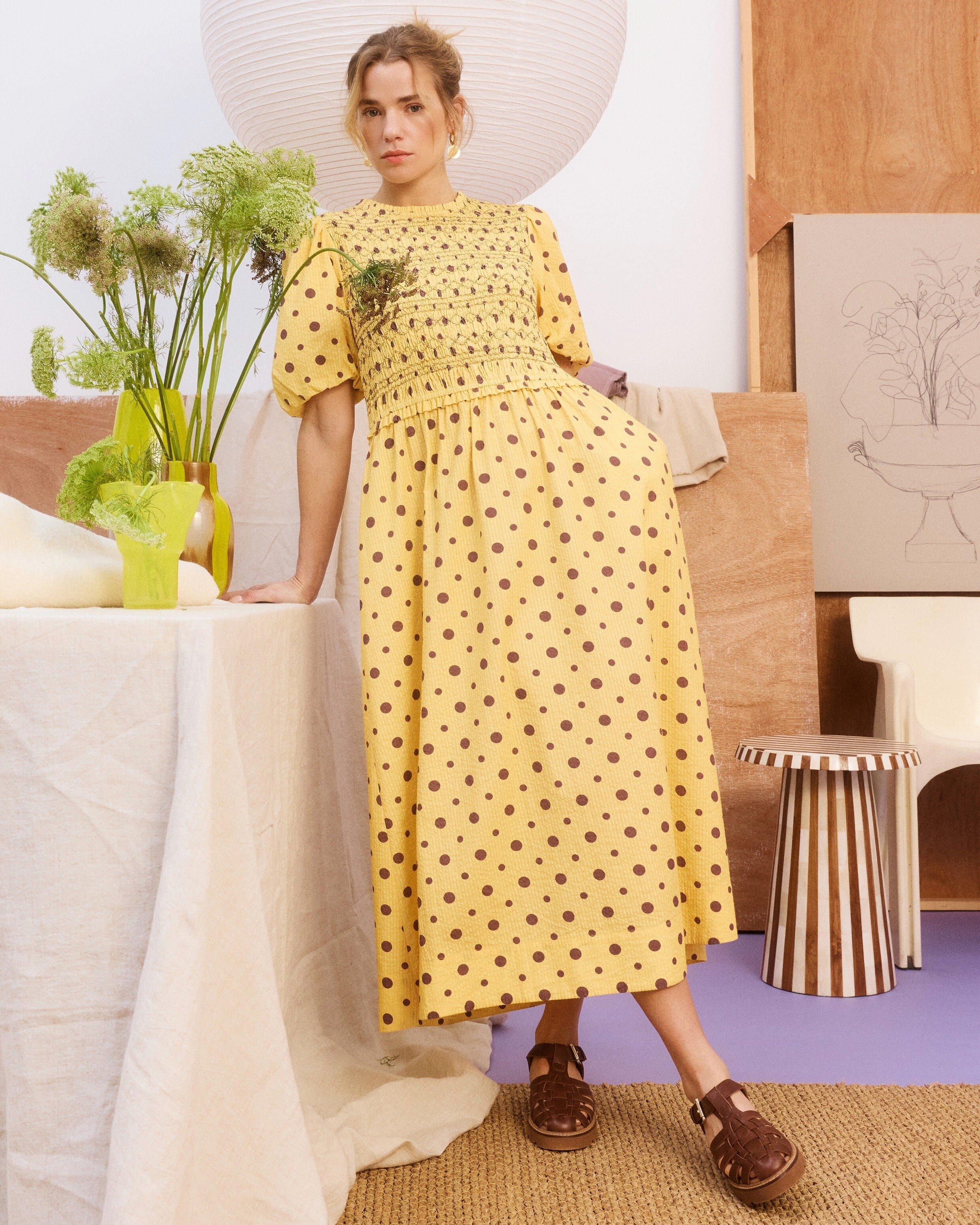 brown and yellow polka dot dress Butter & Shirred Bodice Midi Size:30 X 38 HIDDEN VALLEY BLUE CHEESE Striking polka dot pattern Dress Elizabeth